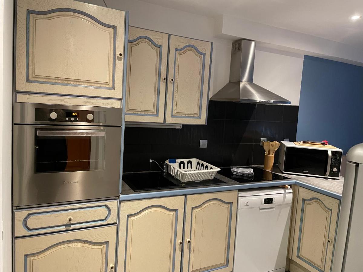 Chez Nous -Parking Gratuit Et Wifi A Vierzon Apartment Екстериор снимка