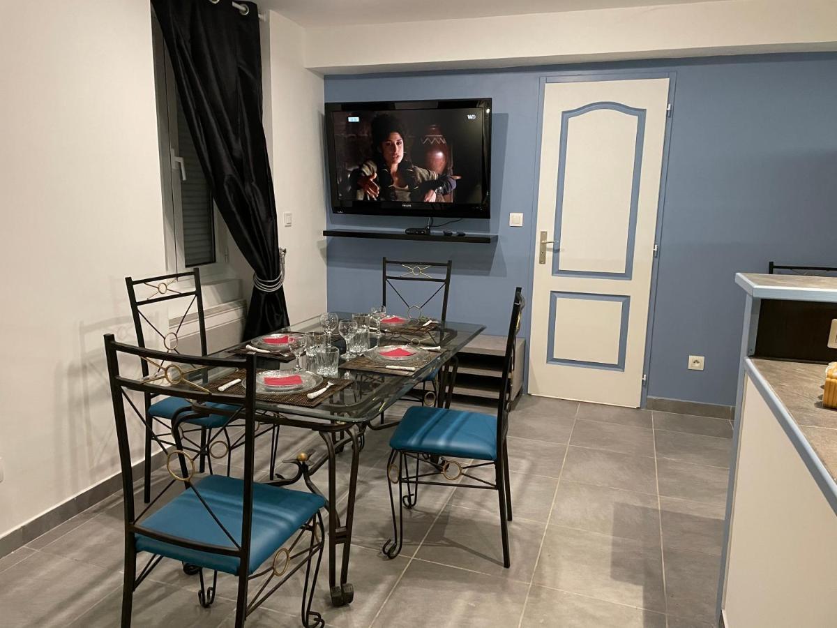 Chez Nous -Parking Gratuit Et Wifi A Vierzon Apartment Екстериор снимка