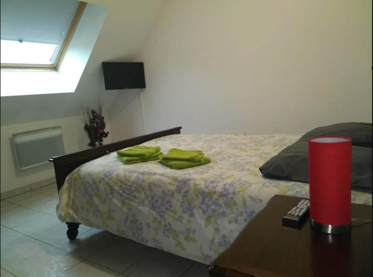 Chez Nous -Parking Gratuit Et Wifi A Vierzon Apartment Екстериор снимка