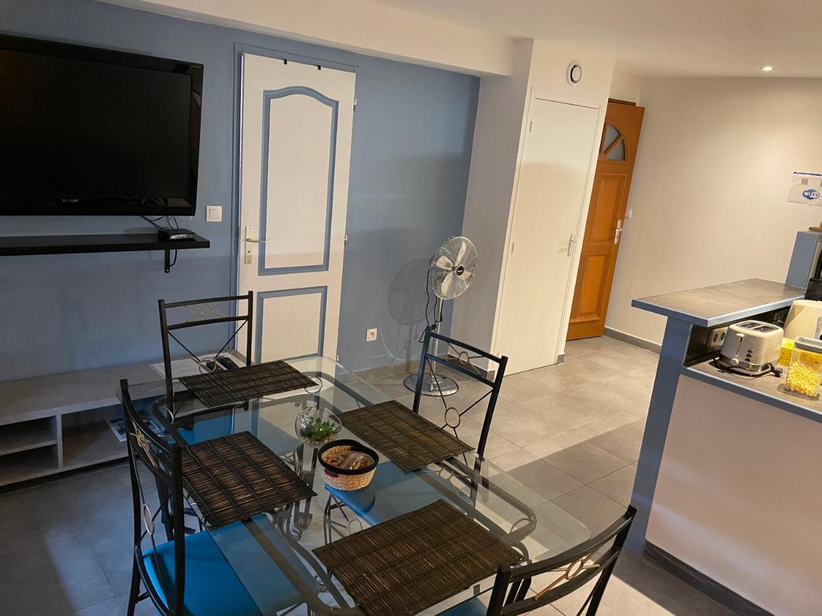 Chez Nous -Parking Gratuit Et Wifi A Vierzon Apartment Екстериор снимка