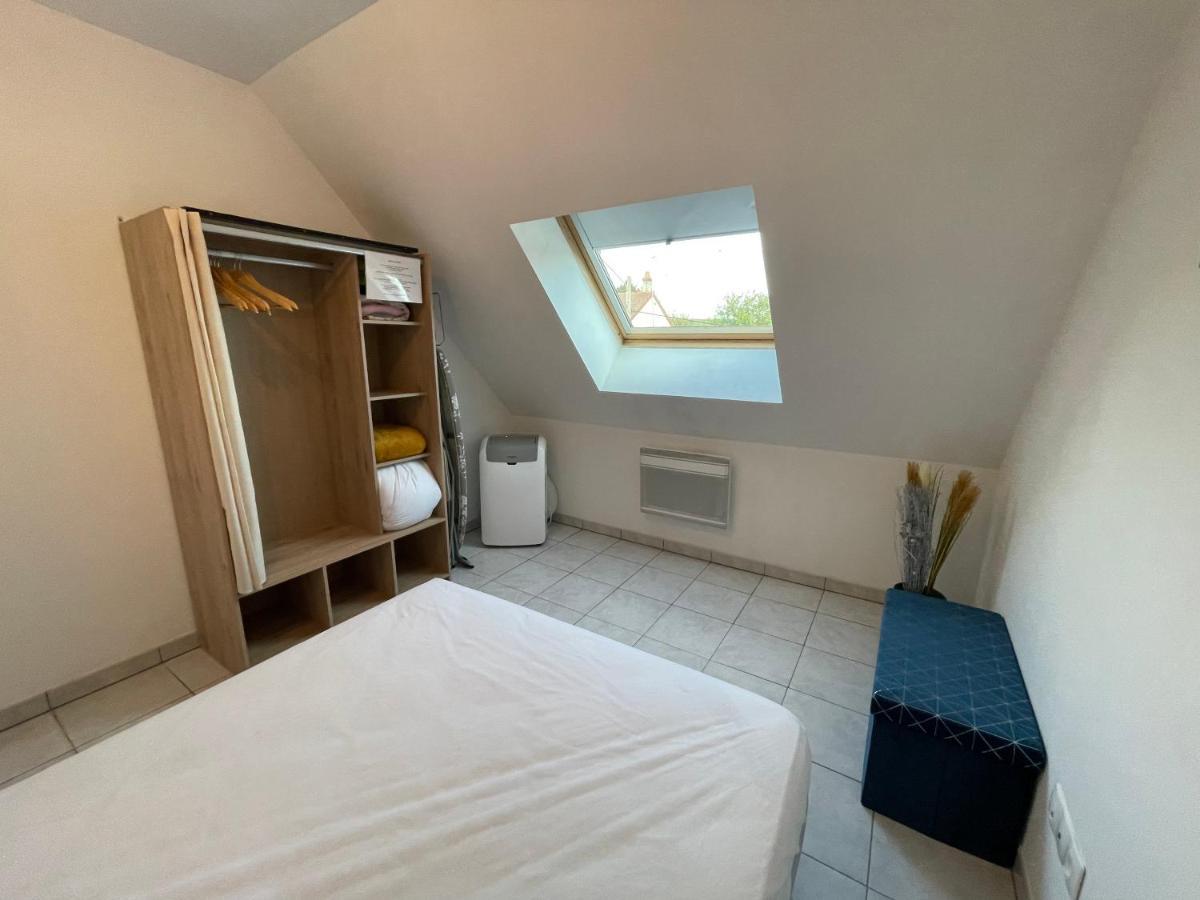 Chez Nous -Parking Gratuit Et Wifi A Vierzon Apartment Екстериор снимка